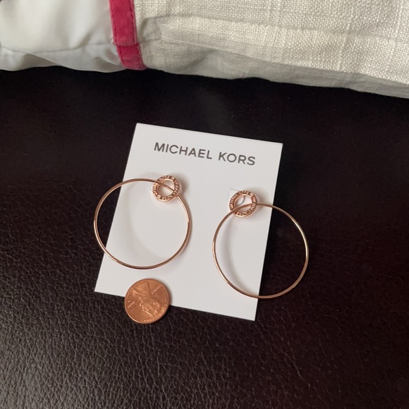 Michael kors double loop earring new with tag - Picture 7 of 7
